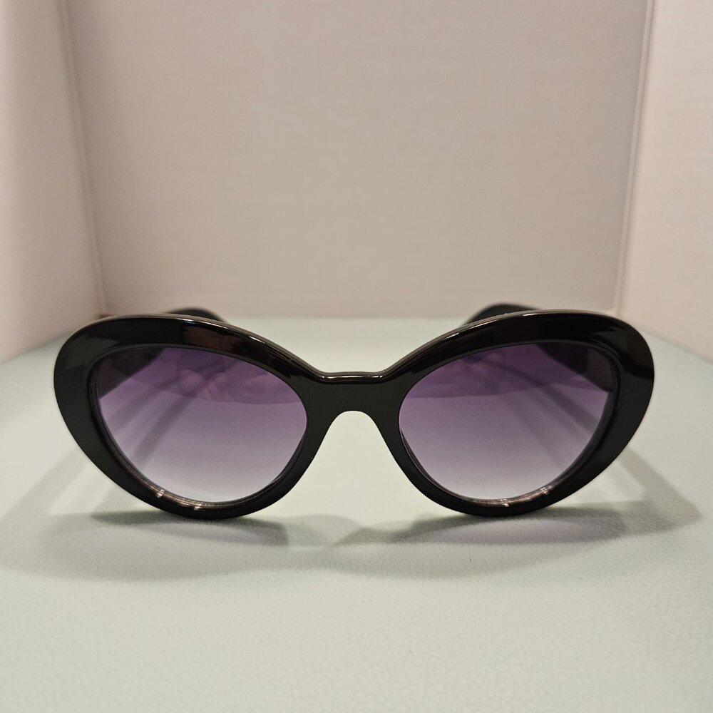 A.J. Morgan | Classy Black Cateye Sunglasses